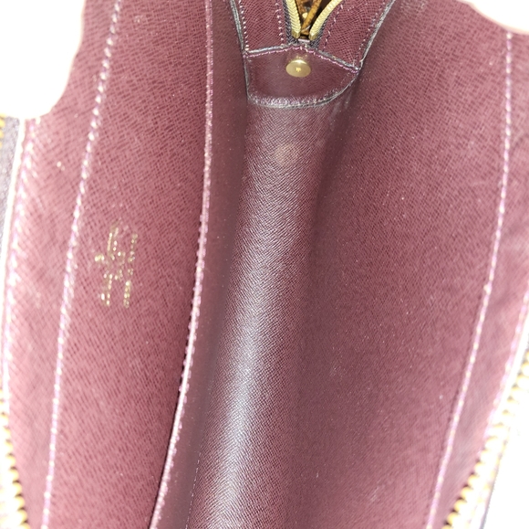 (Sold)RareAuthentic Vintage Louis Vuitton taiga leather Baikal Clutch bag - Picture 9 of 9